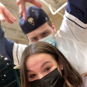 Meet your Posher, Bella